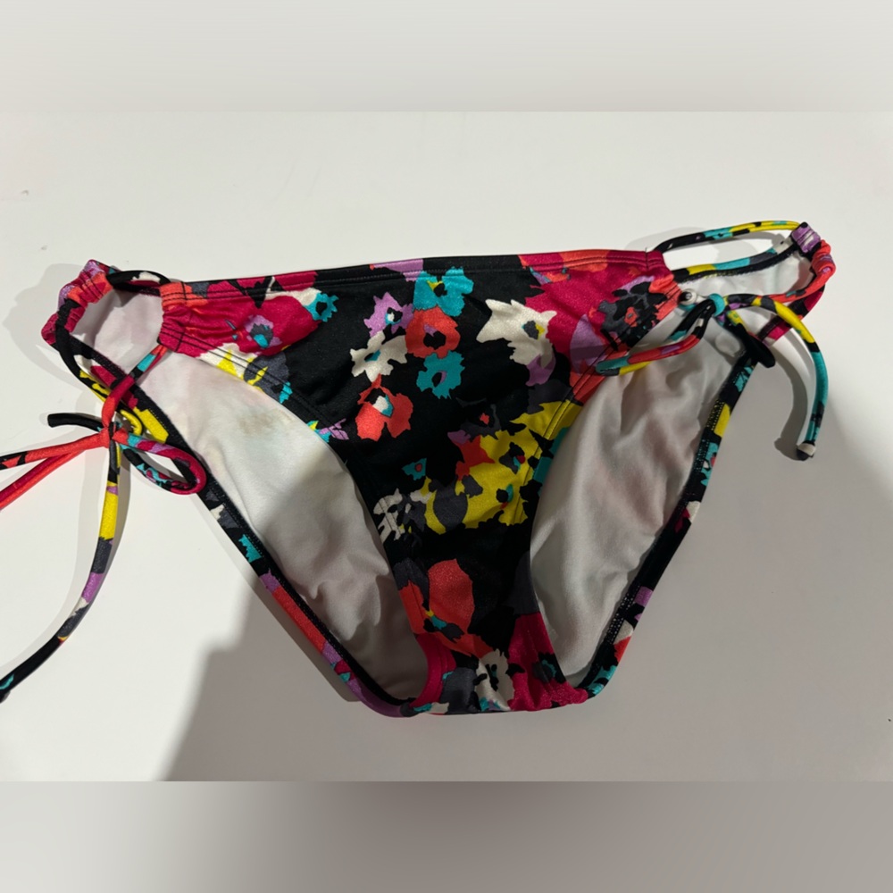 WOMENS BLACK COLORFUL SWIM BOTTOMS